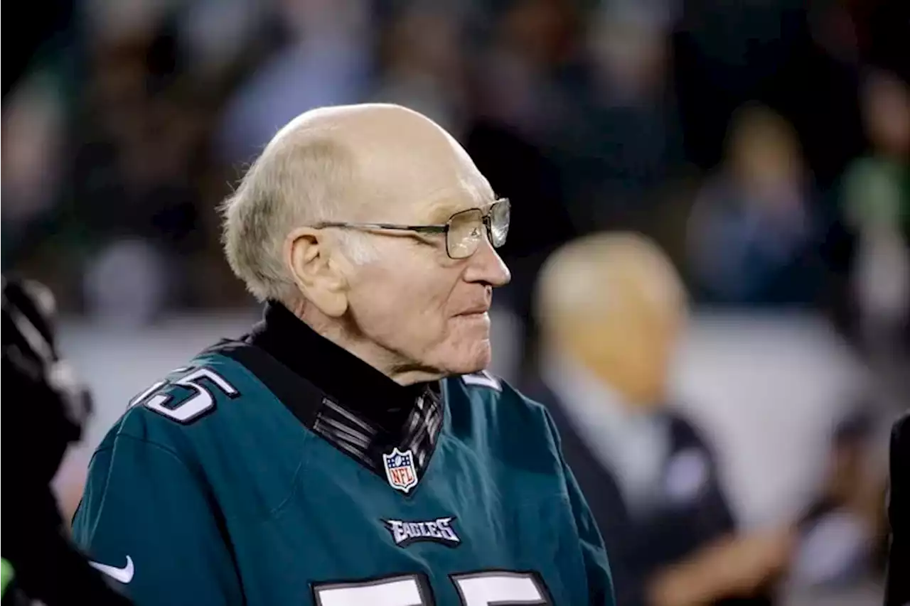 Maxie Baughan, an Eagles Hall of Fame linebacker, dies at 85