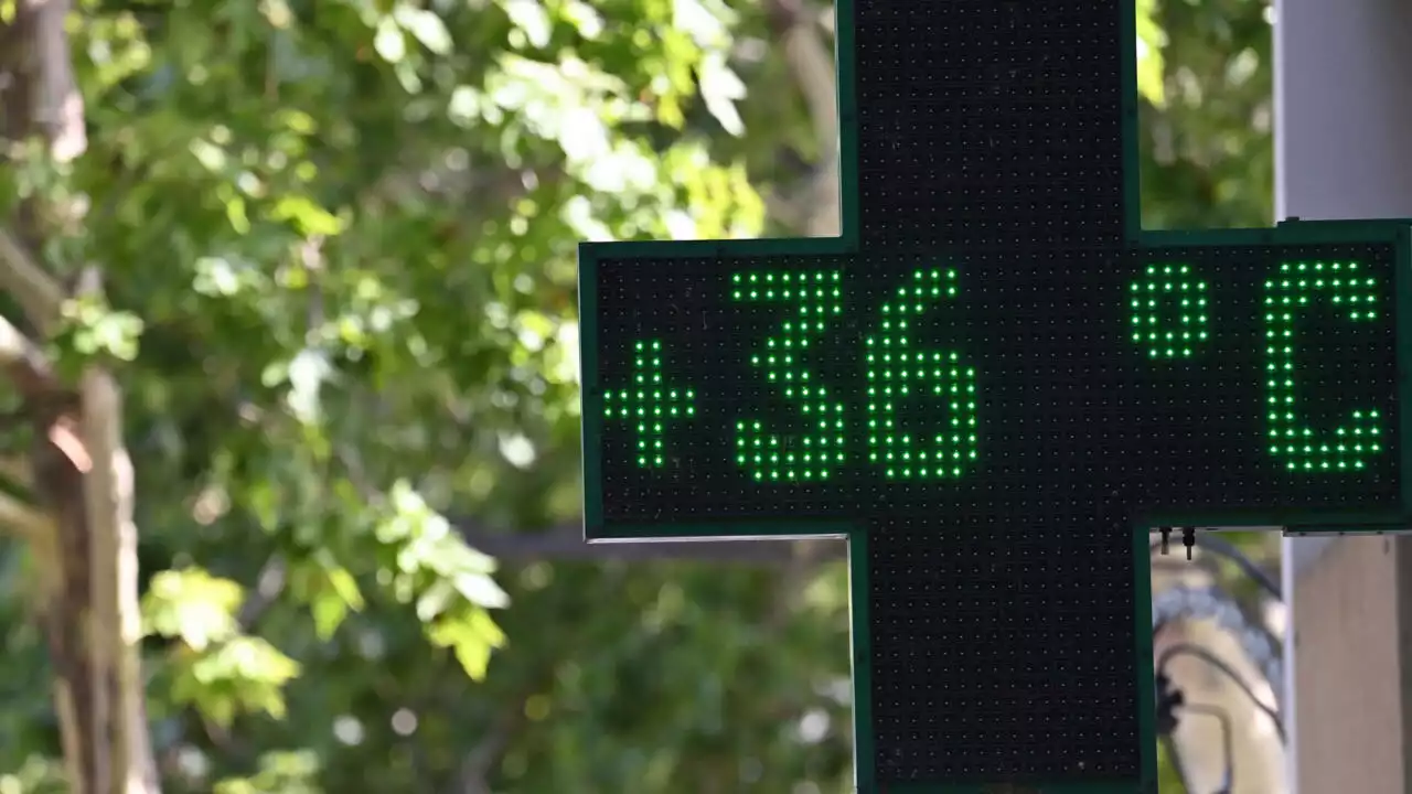 Canicule en France: 50 départements en vigilance orange, avec la crainte d'un passage au rouge