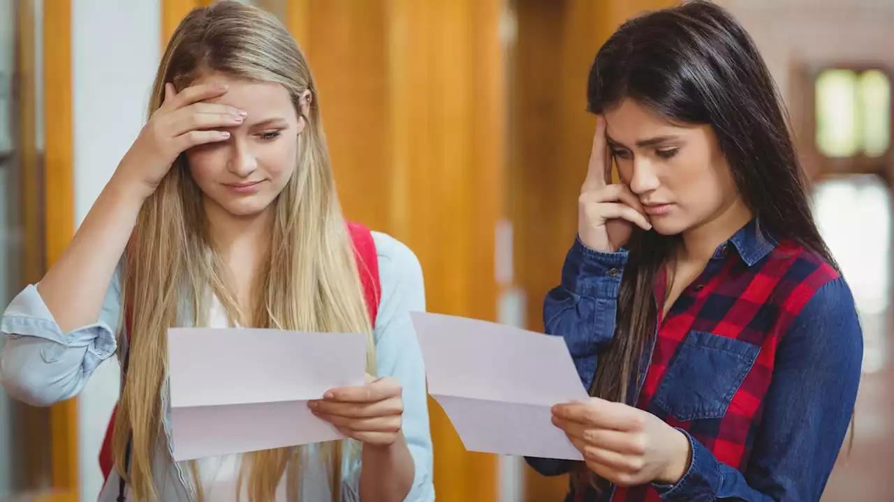 GCSE results: Around 300,000 fewer top grades expected as grading standards return to 2019 levels