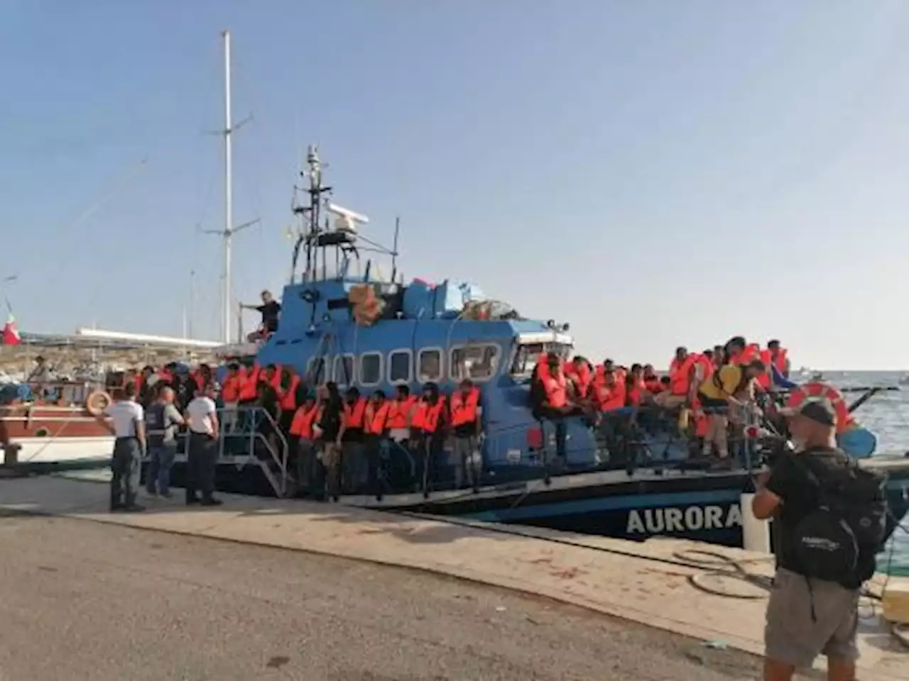 Migranti, fermo amministrativo di 20 giorni per la nave di Sea Watch