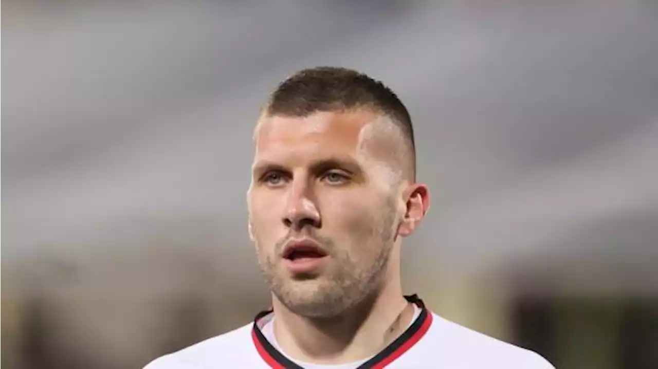 Scampoli per Rebic e Oxlade-Chamberlain, il Besiktas non va oltre il pari con la neopromossa