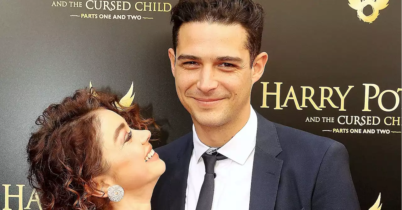 Sarah Hyland, Wells Adams: A Timeline of Their Relationship