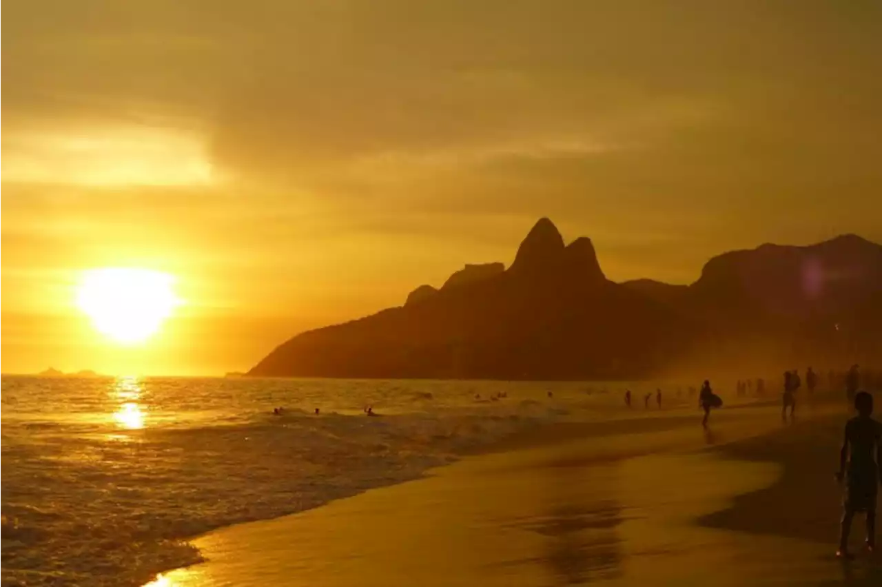 O aumento de gastos de turistas estrangeiros no Brasil, segundo a Rede