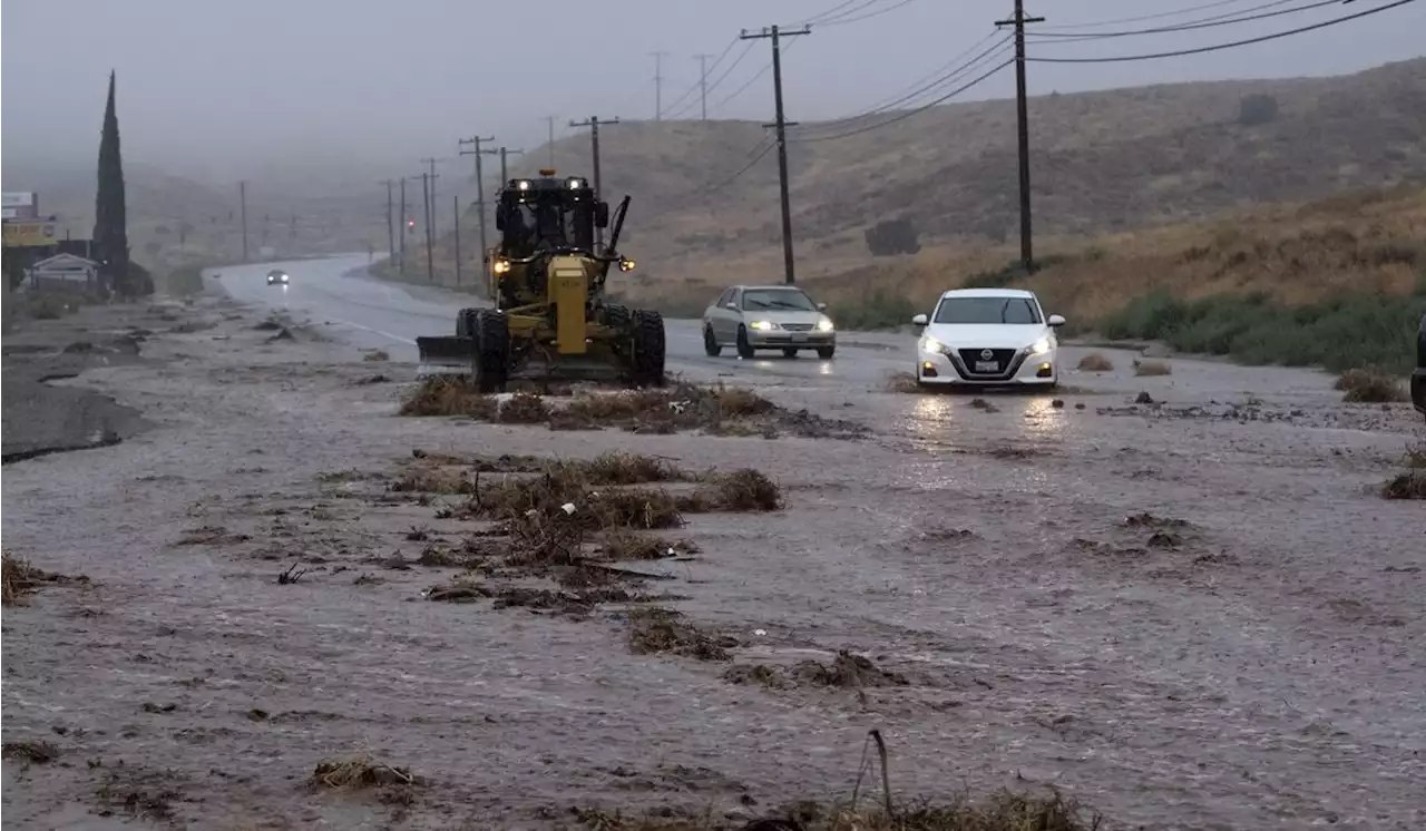 Rain from Tropical Storm Hilary lashes California and Mexico, swamping roads and trapping cars