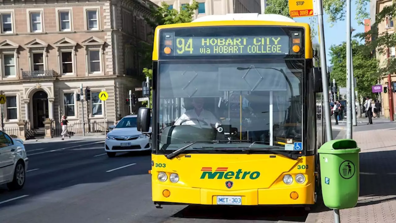 Hobart bus operator looks to permanently cut services amid 'extreme' cancellations, union says