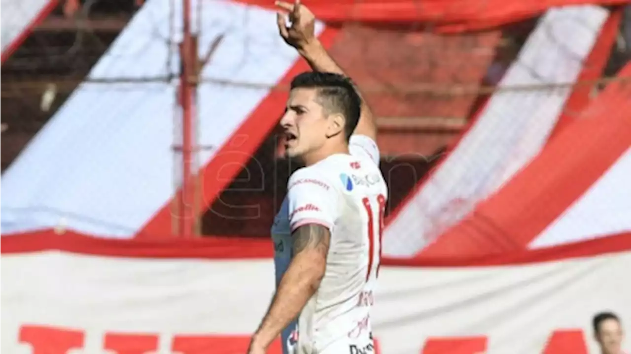 Ignacio Pussetto fue ovacionado en su regreso a la cancha de Huracán