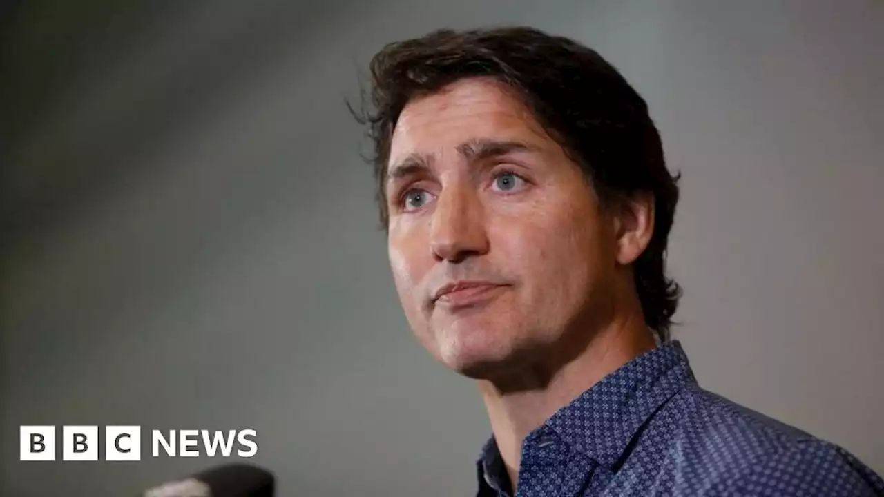 Canada wildfires: Trudeau criticises Facebook over news ban amid crisis