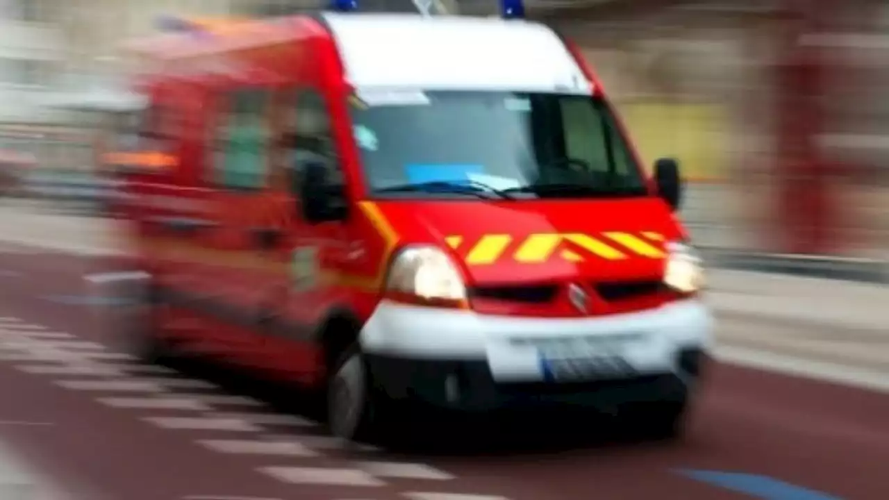 Manche: une femme et un adolescent grièvement blessés dans un accident sur la RD132