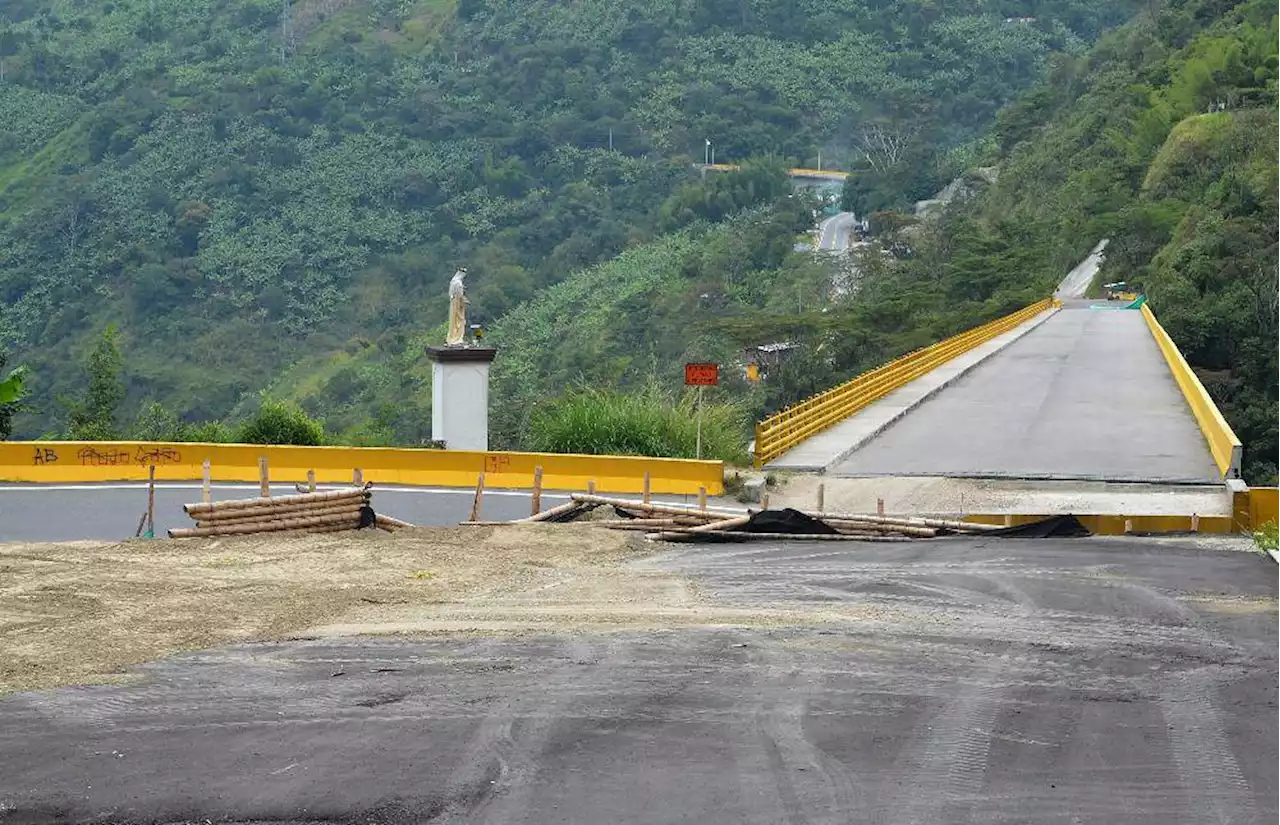 ¿Por qué se caen los puentes en Colombia? Ingeniero experto en geotecnia explica la razón