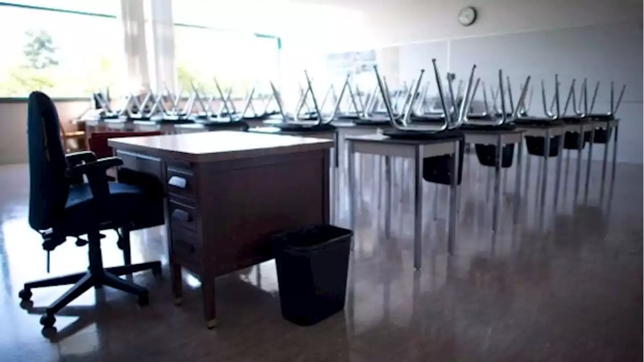 Ontario English Catholic teachers to hold strike vote