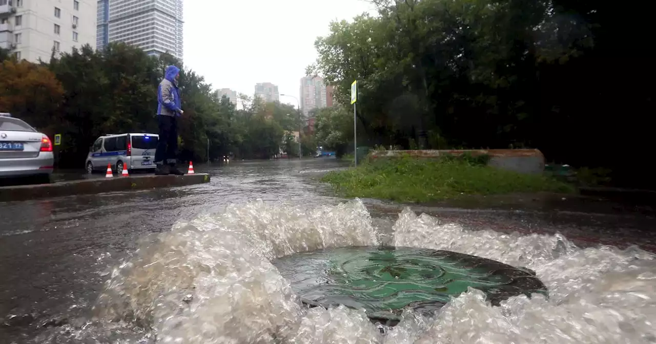 5 dead after Moscow sewers flood during tour that may have been illegal