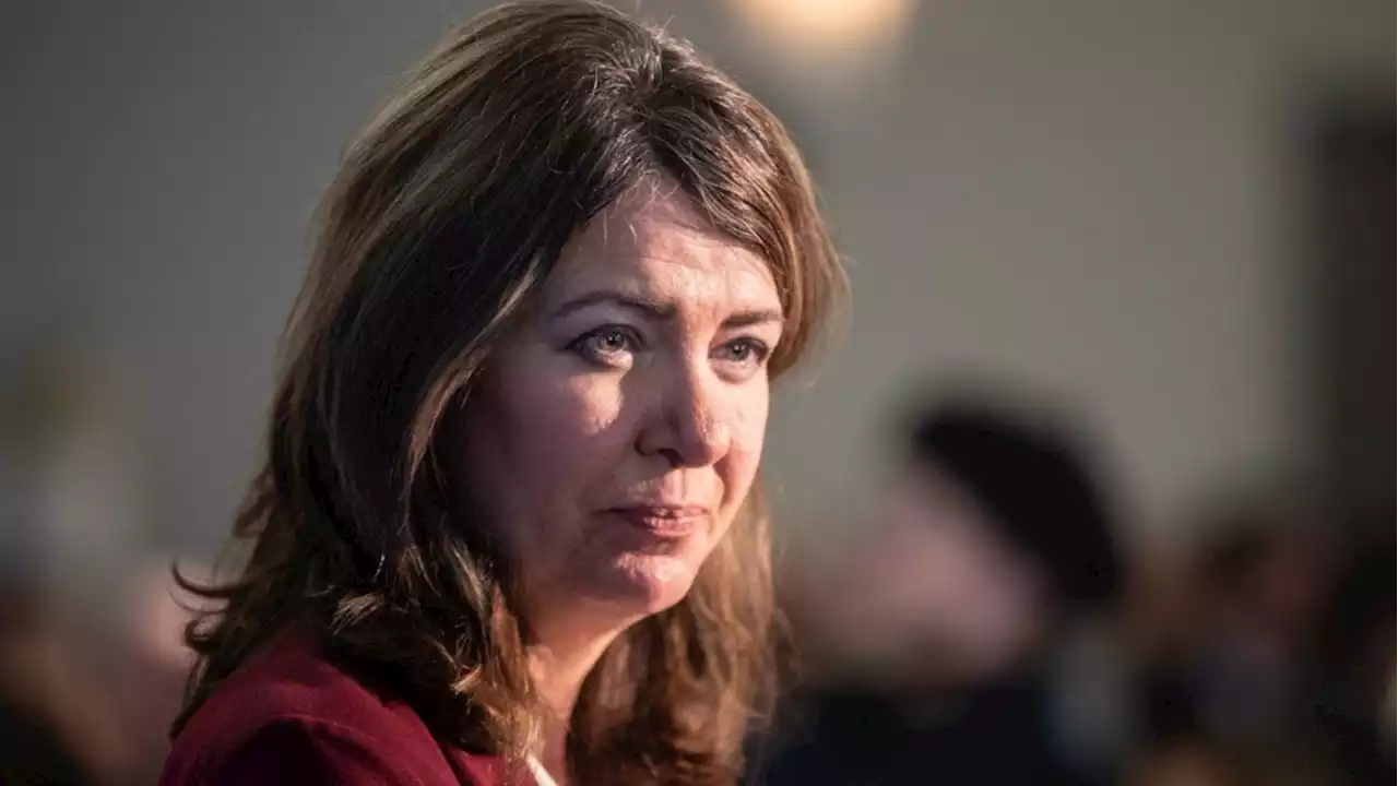 Alberta Opposition urges audit of failed provincial lab testing privatization plan