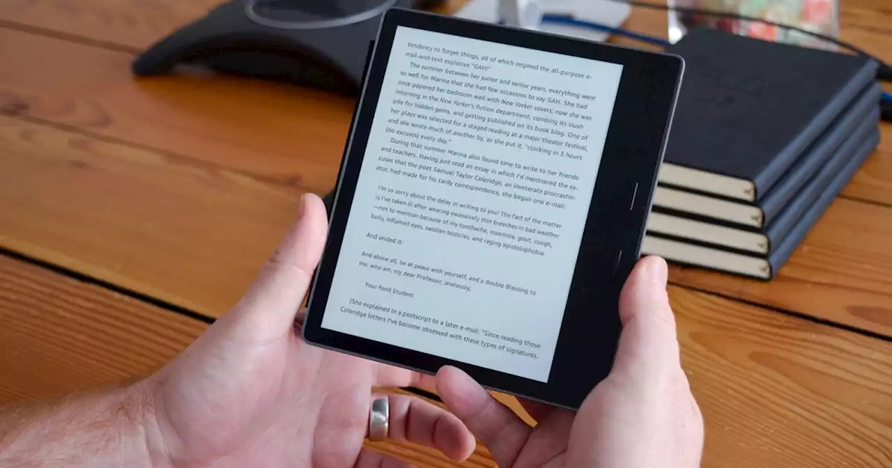 Amazon Kindle Oasis vs. Kindle Paperwhite: don't buy the wrong one