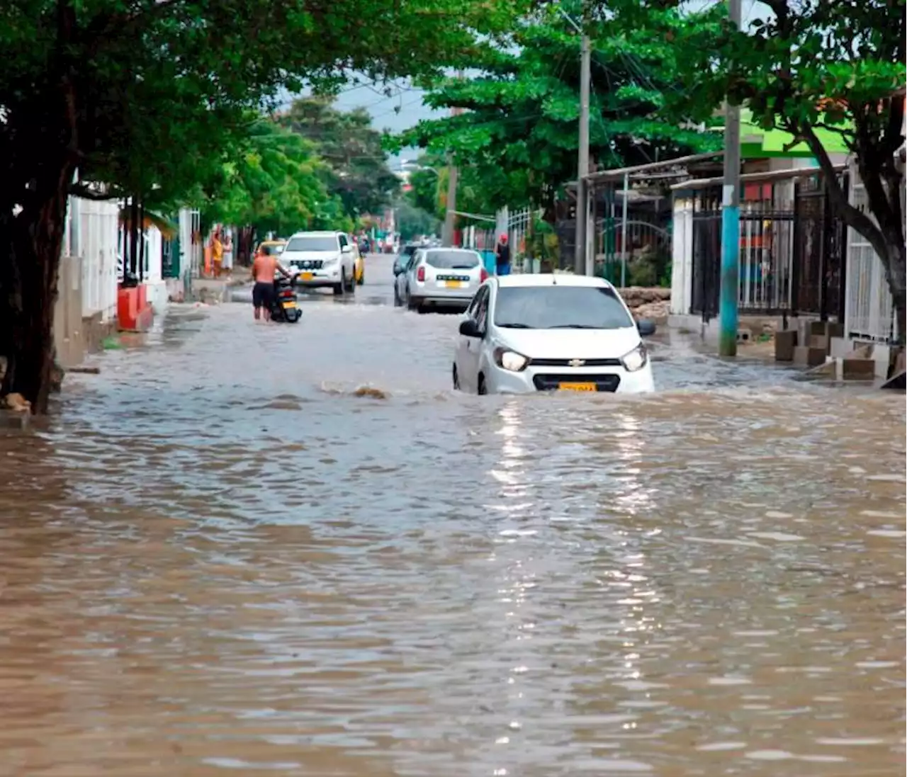 Anótalos: estos son los números de emergencia por las lluvias en Cartagena