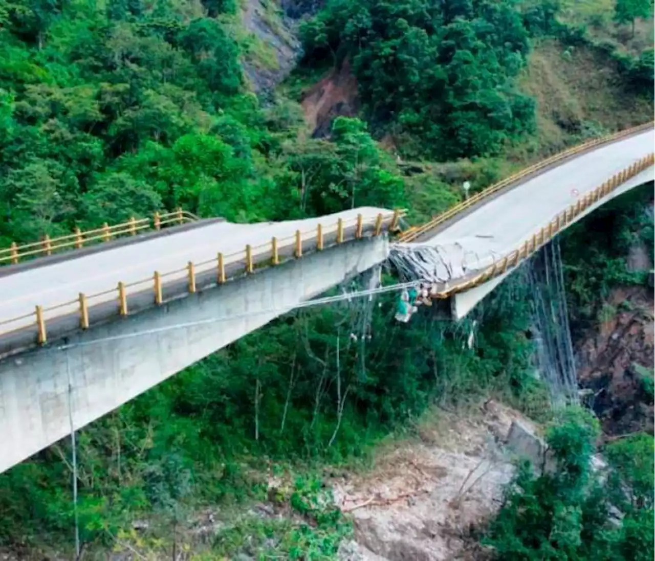 Tras caída de puente El Grillo: así habilitarán la movilidad