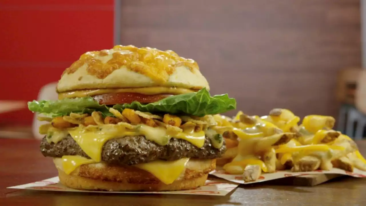 Wendy’s adds nacho sandwiches, queso fries to menu to celebrate football season