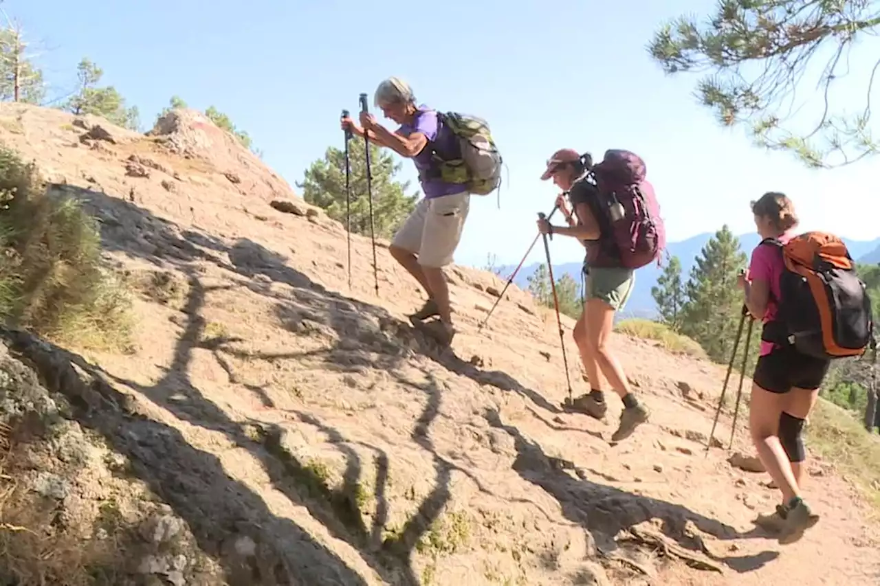 À 80 ans, elle boucle les 180 km du GR20 avec ses petites-filles