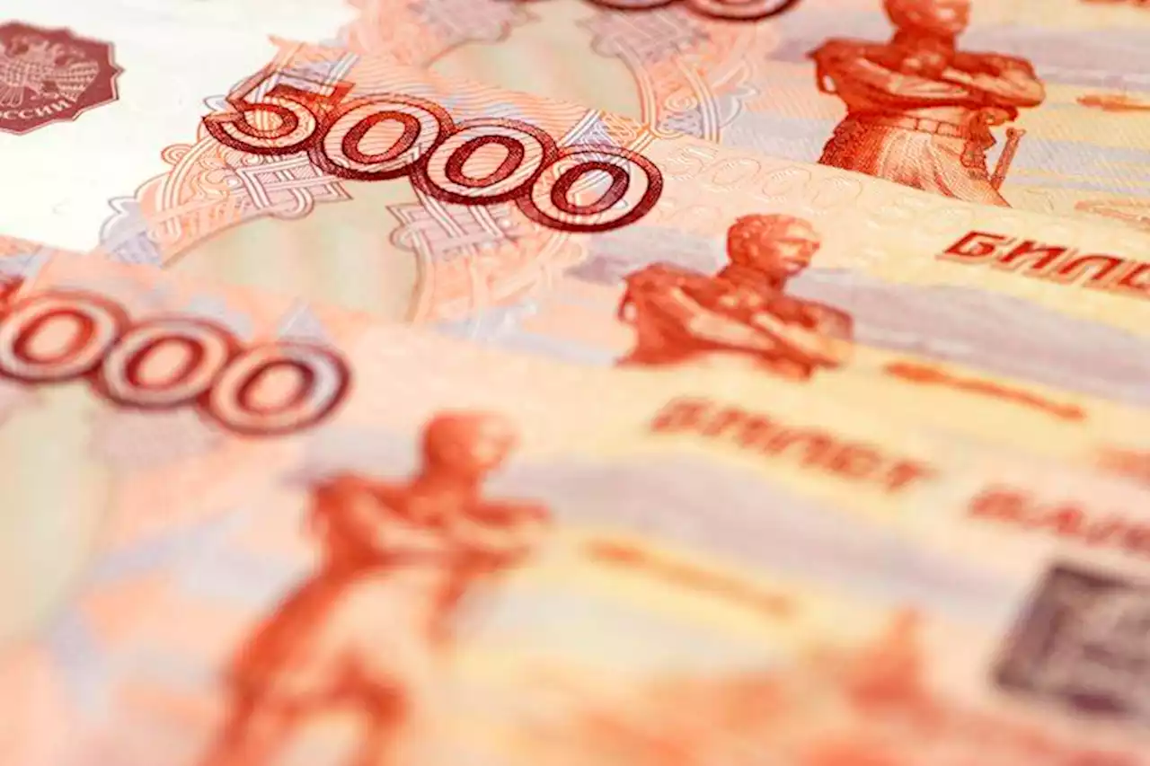 Russian Ruble stays depressed below 94.00 despite US Dollar retreat, focus on yields