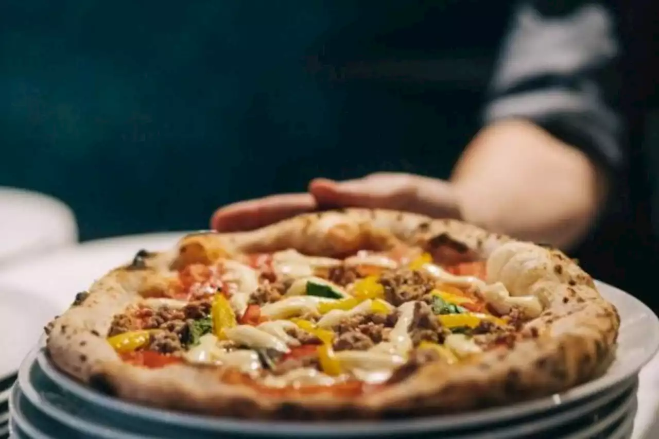 'Authentic' new pizza restaurant opens near Glasgow