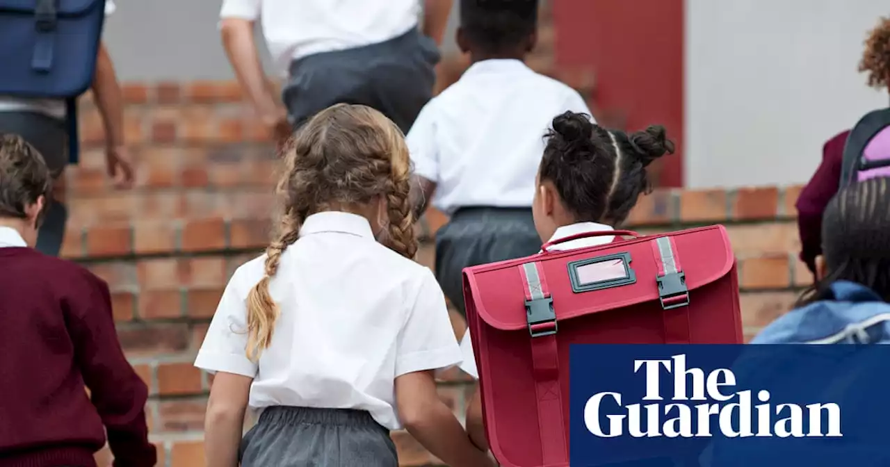 One in 10 students are falling behind on literacy and numeracy, revamped Naplan finds