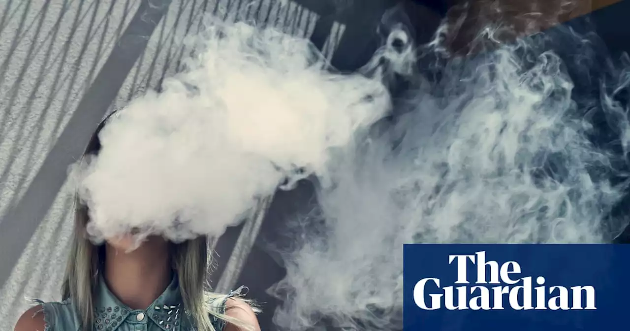 Vaping found to be the biggest risk factor for teenage tobacco smoking