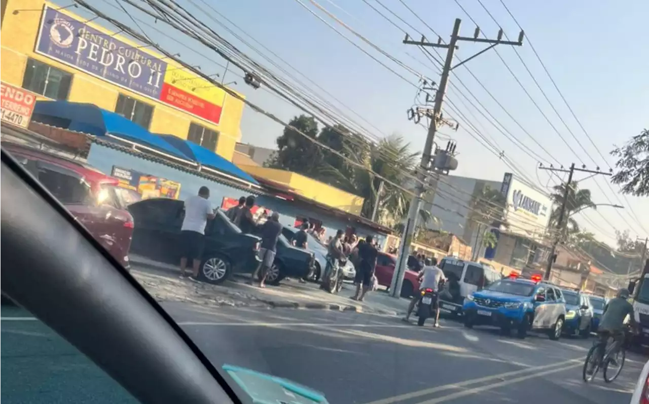 Homem armado invade escola em Campo Grande atrás de ex-namorada | Rio de Janeiro