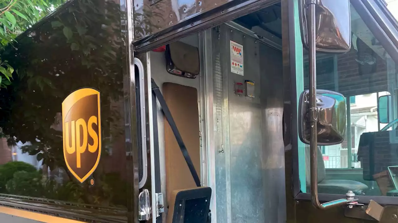 Teamsters ratify deal with UPS, avoiding strike