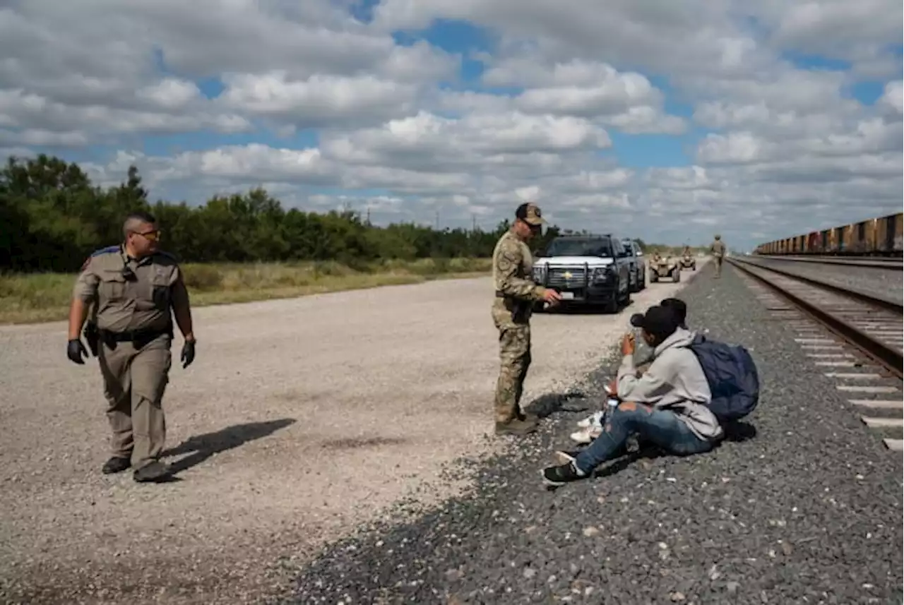 Texas imprisoned migrants after they should have been released, lawsuit claims