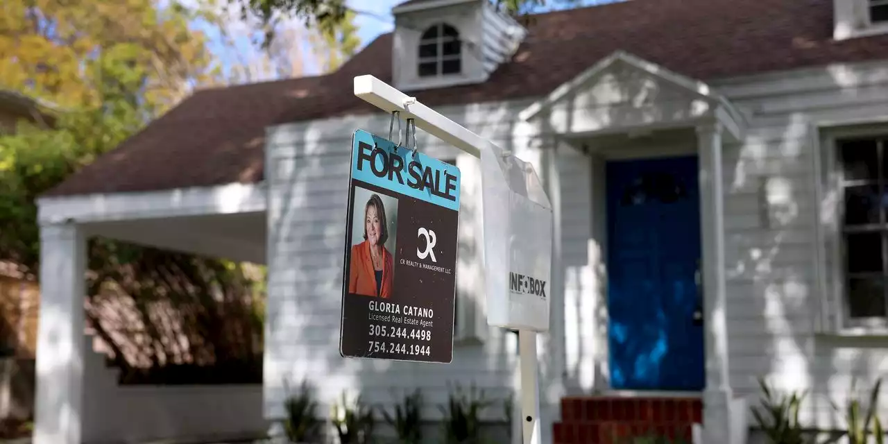 U.S. home sales fall in July as rates rise and listings fall