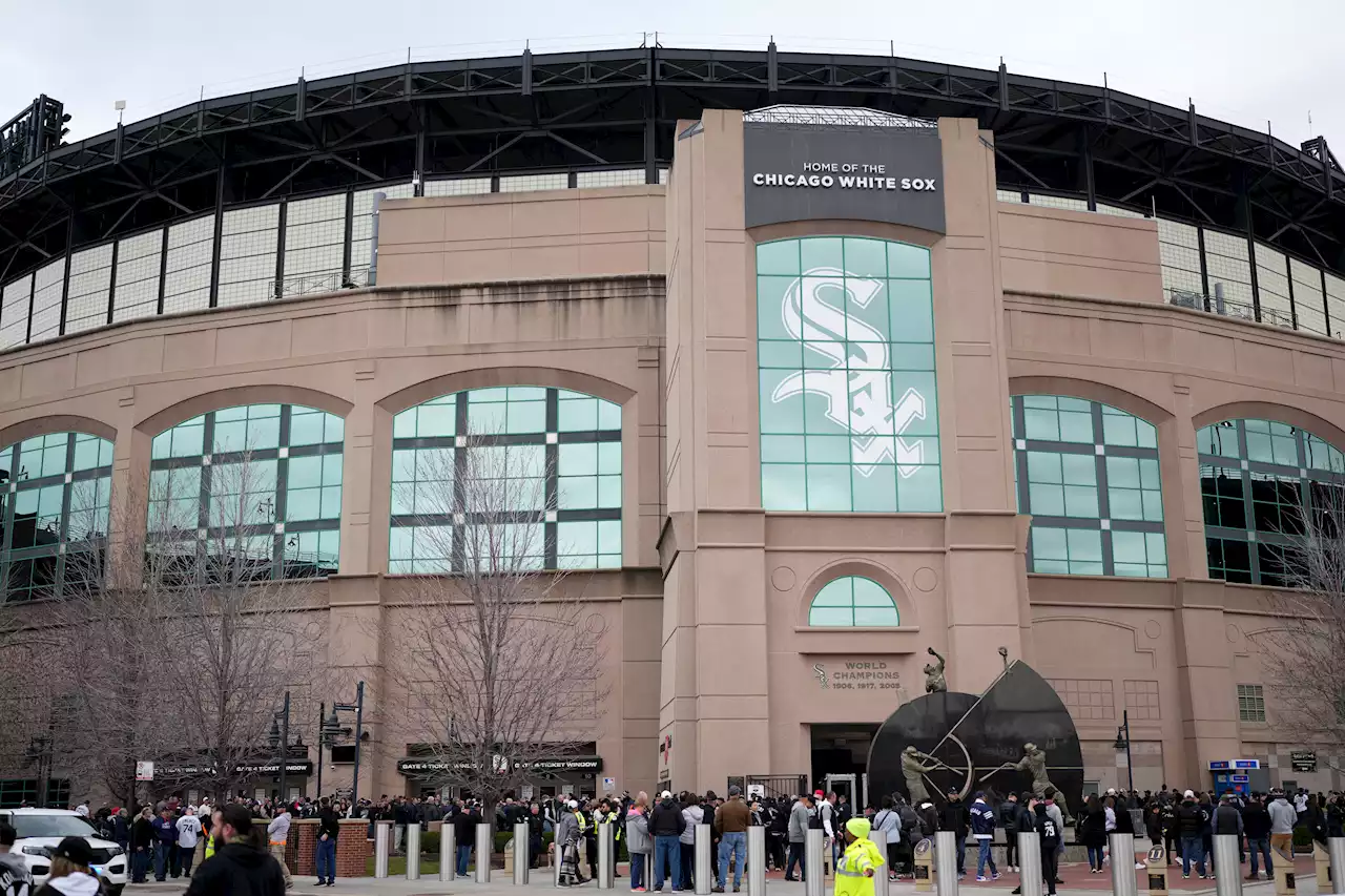 Report: White Sox are weighing stadium options, with team saying discussions haven't begun