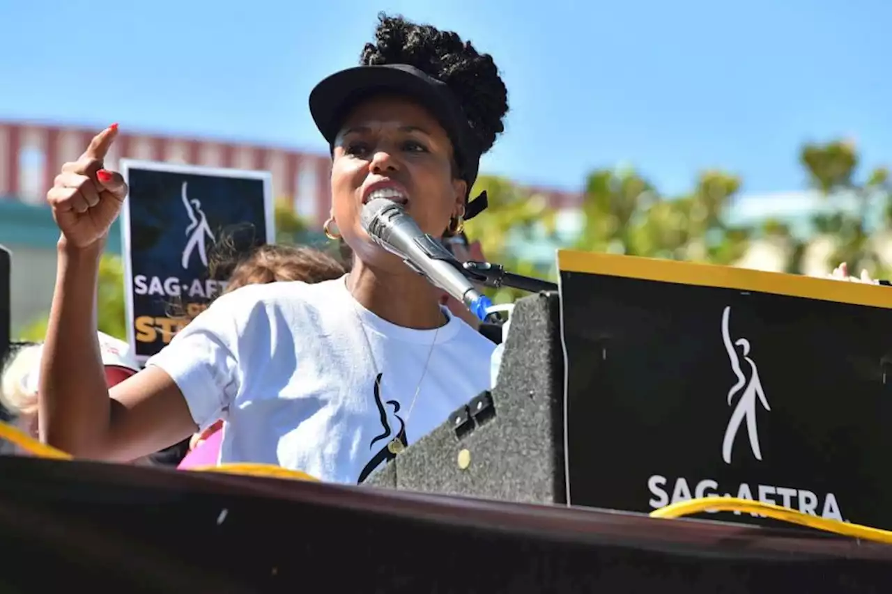 Kerry Washington and Martin Sheen speak at rally for Hollywood strikers