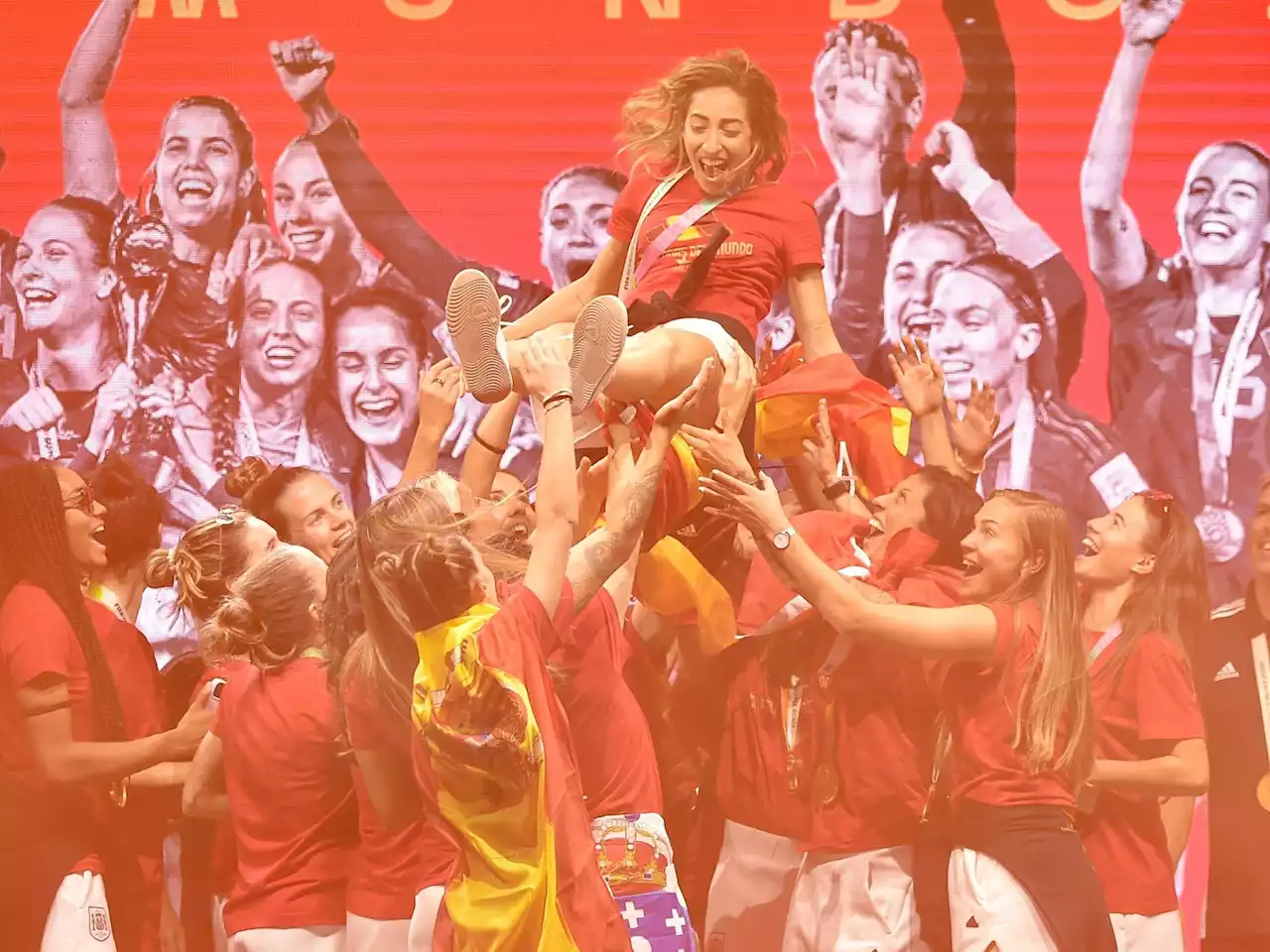 Spain celebrates Women’s World Cup as Carmona remembers late father