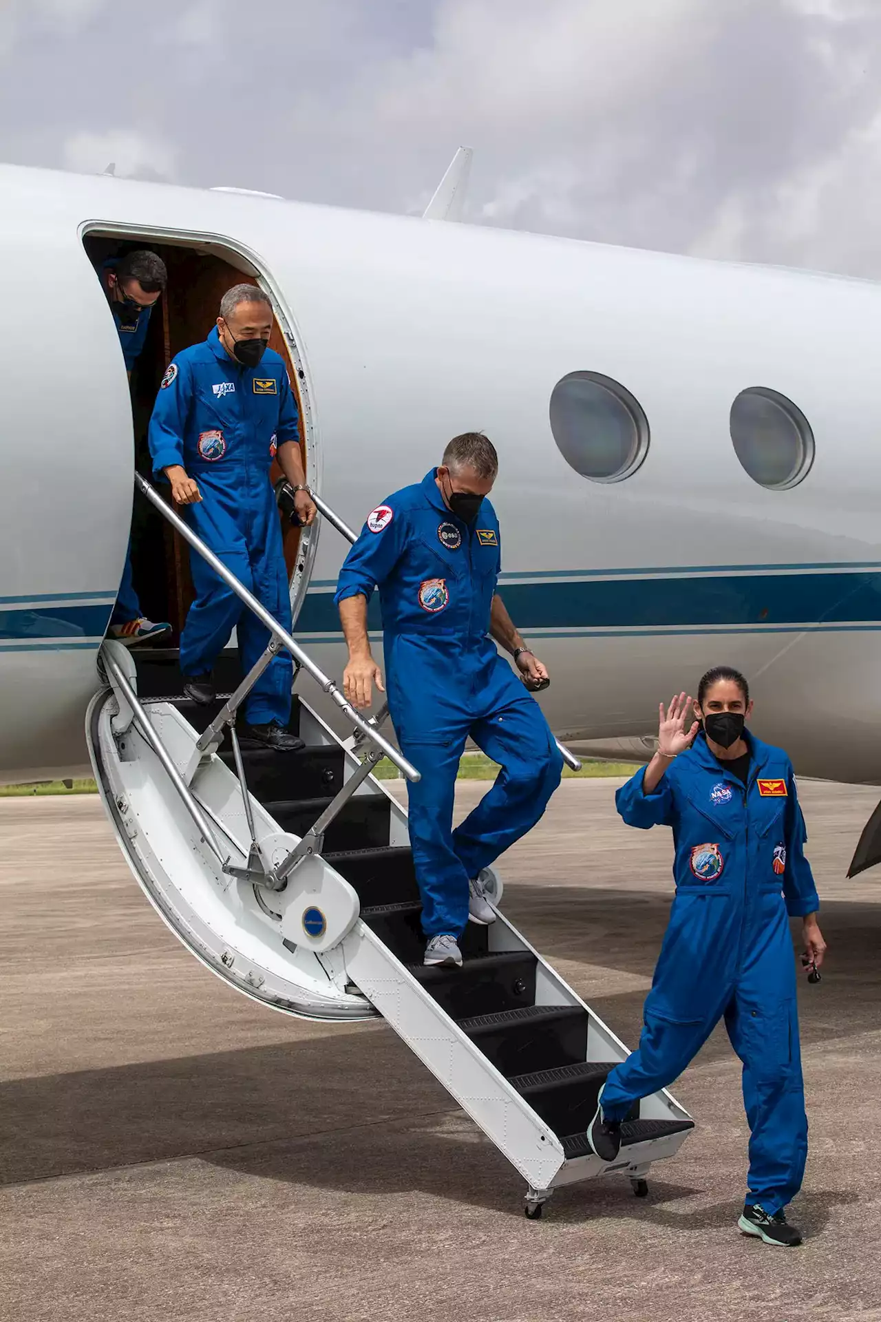 NASA’s SpaceX Crew-7 Astronauts Touch Down at Florida Spaceport, “Go” for Friday Launch