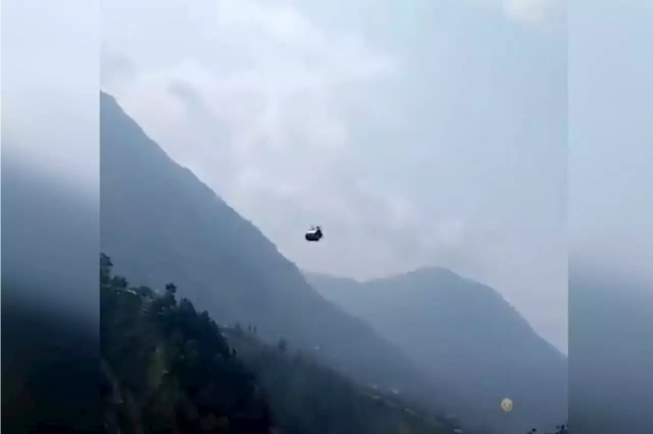 Pakistan military rescues 4 children from dangling cable car after wires snapped