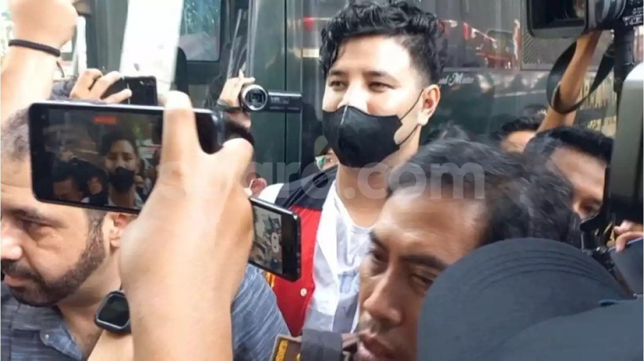 Jalani Sidang Perdana Kasus Narkoba, Ammar Zoni Minta Didoakan