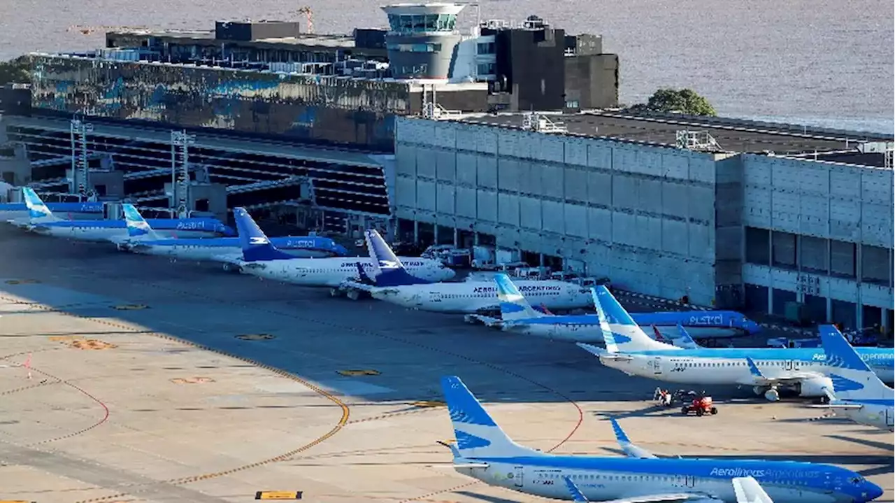 Aerolíneas: la oposición se retiró de la comisión que debate el proyecto para bloquear una privatización