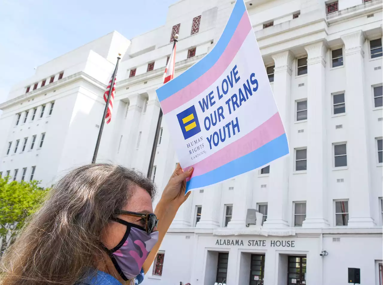 Right-Wing Judges Are Allowing Alabama Trans Health Care Ban to Go Into Effect