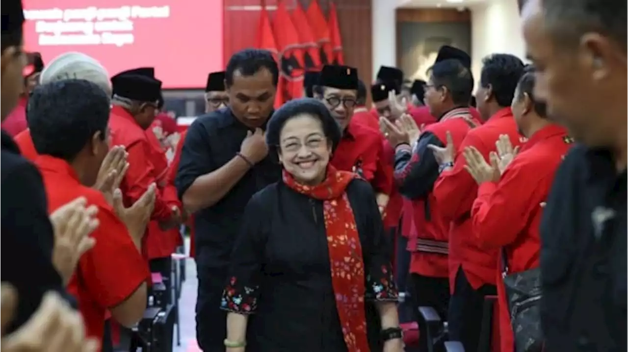 Megawati Kunjungi Kantor DPD PDIP DIY Ditemani Ganjar, Temui Kader Banteng