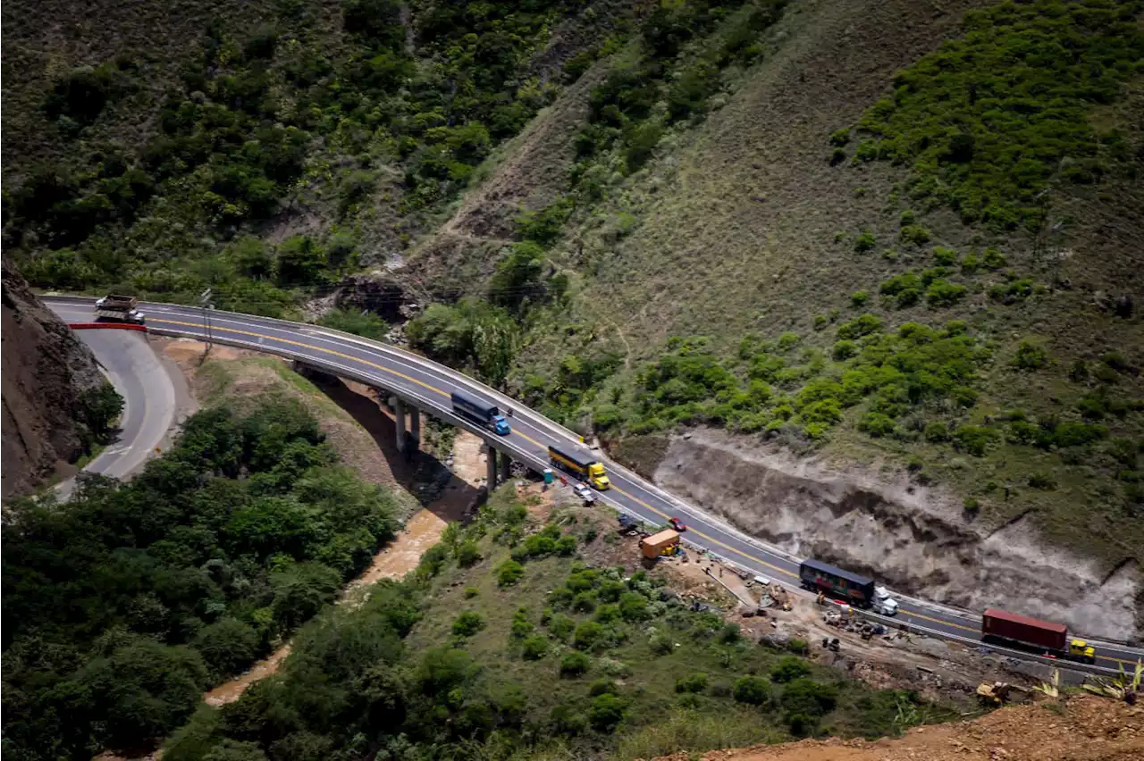 La vía en el Valle que está a punto de ser un elefante blanco