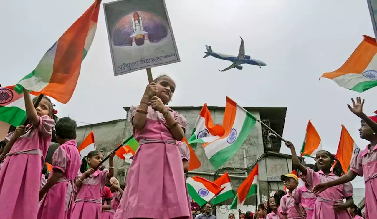 India Becomes the Fourth Country to Successfully Land on the Moon