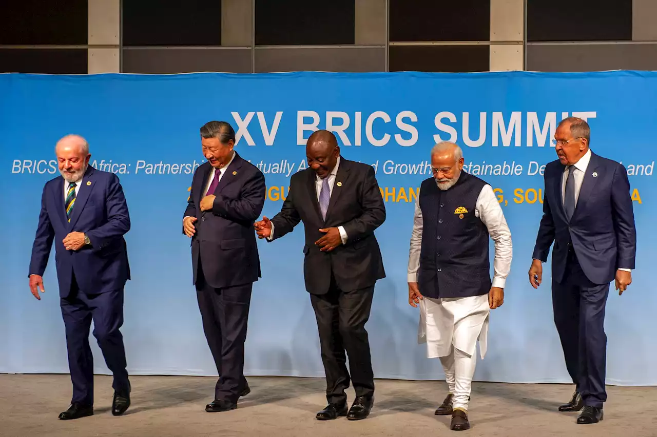 BRICS debate proyecto para incluir nuevos miembros al bloque