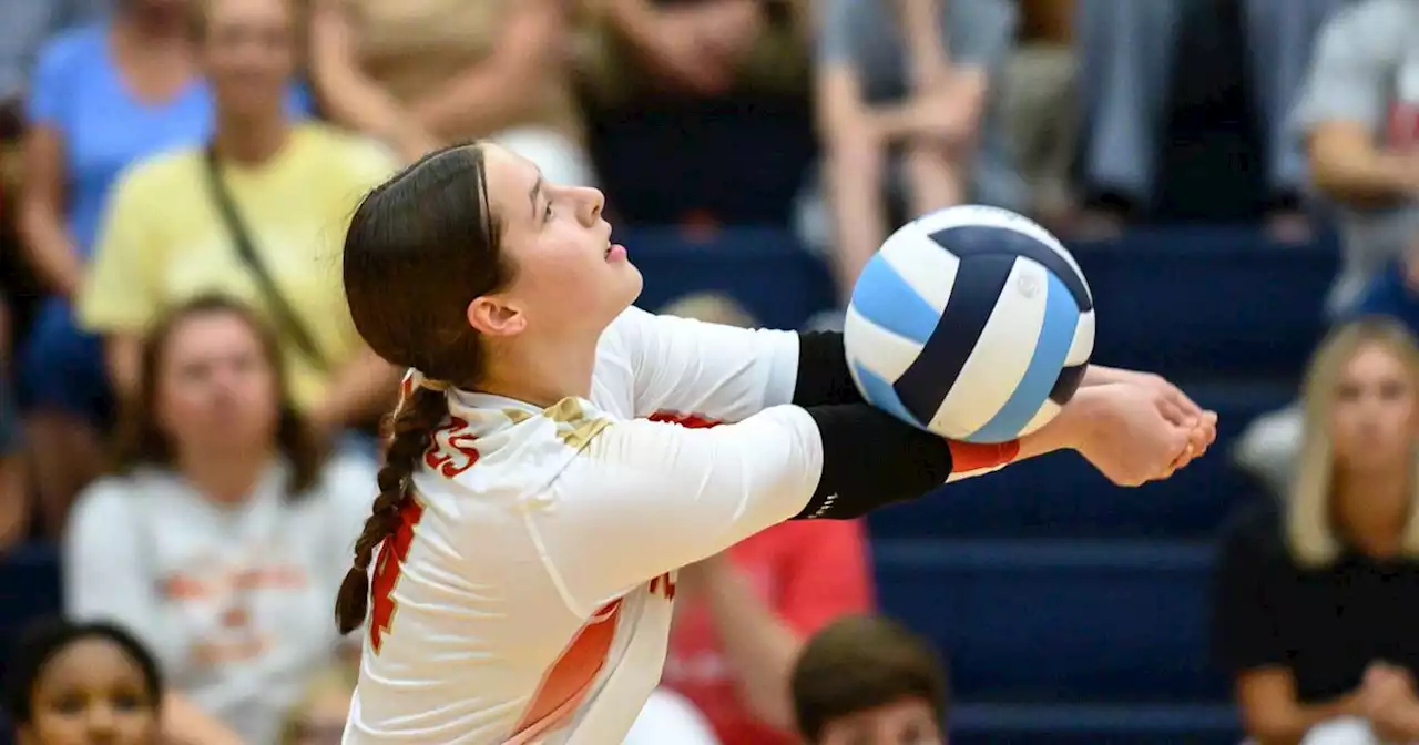 Girls volleyball: Sam Falk, Mother McAuley roll past JCA