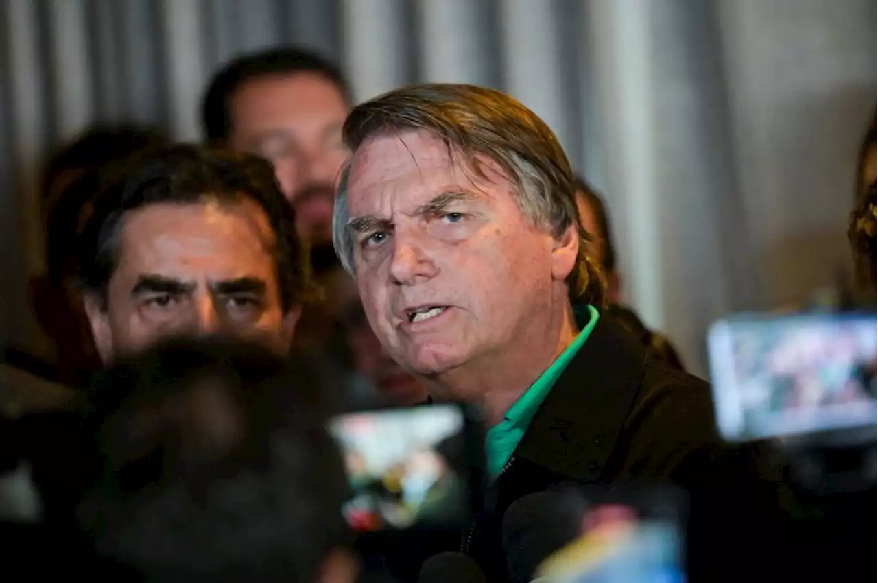 À CNN, Bolsonaro confirma envio de mensagem a empresário e diz que não atacou Barroso nem democracia