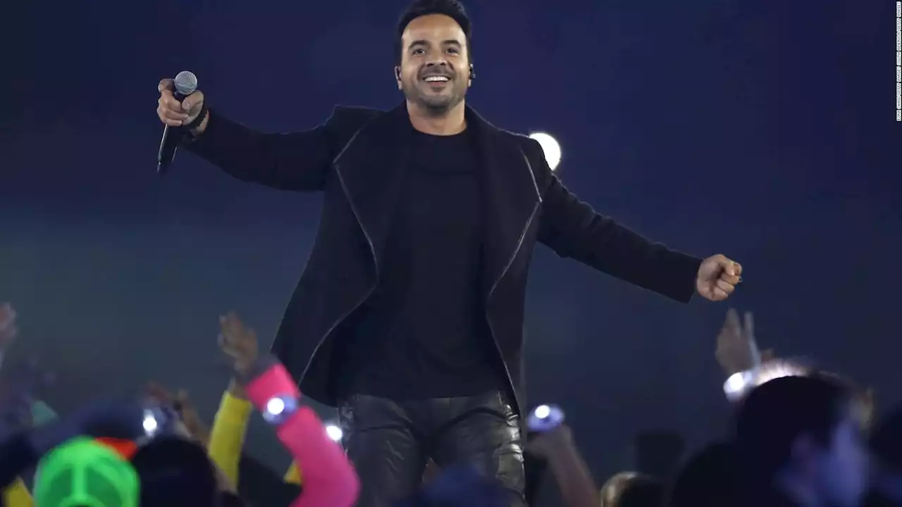 Luis Fonsi cuenta su experiencia al quedarse sin luz en pleno concierto | Video