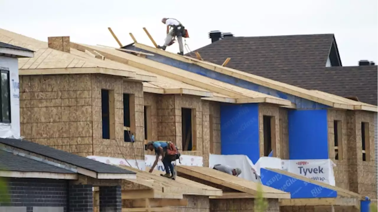 Canadians split on whether to blame provinces or feds for housing crisis: poll