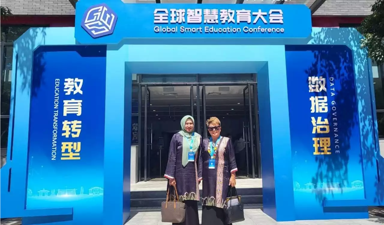 Keningau Vocational College lecturers represent Malaysia at Beijing Forum