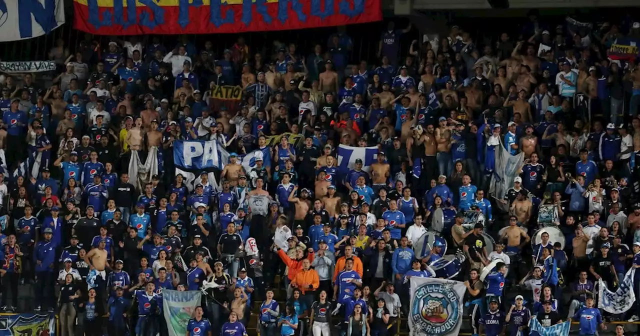 Escándalo en Colombia: hinchas de Millonarios ingresaron a la cancha ¡con un ataúd!