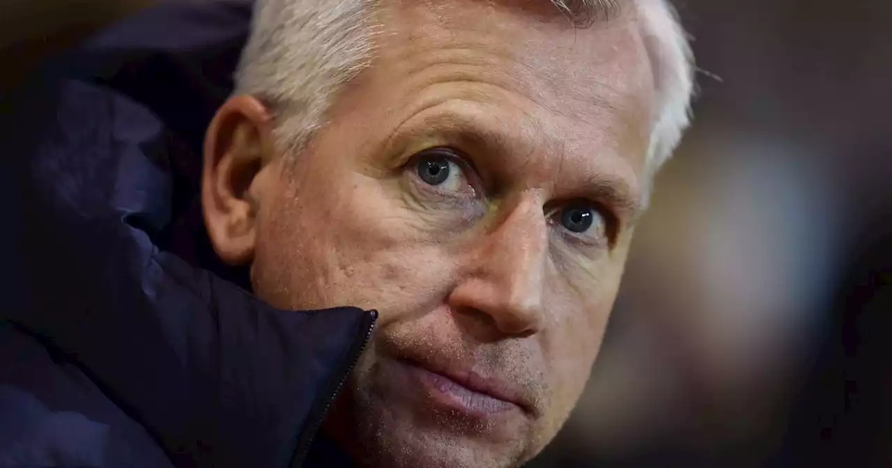 Alan Pardew reveals Sean Dyche claims over Everton squad after relegation scare