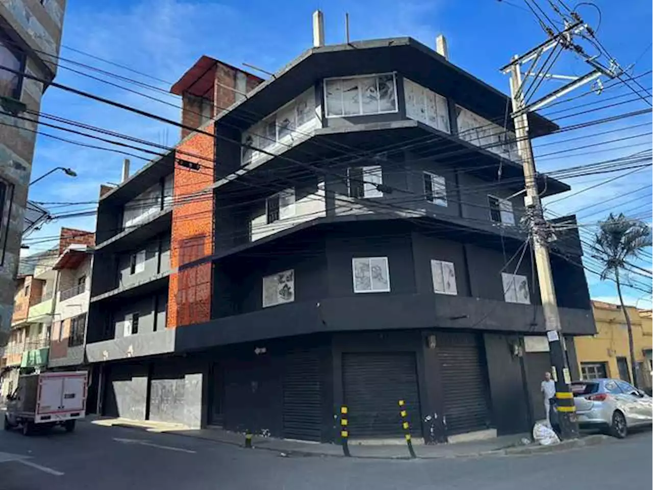 Amigo de exalcalde de Bello no pagó arriendo de edificio para víctimas, debe devolverlo