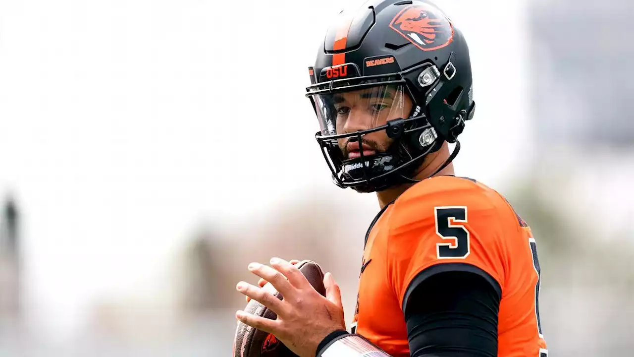 Source: Oregon St. names Uiagalelei starting QB